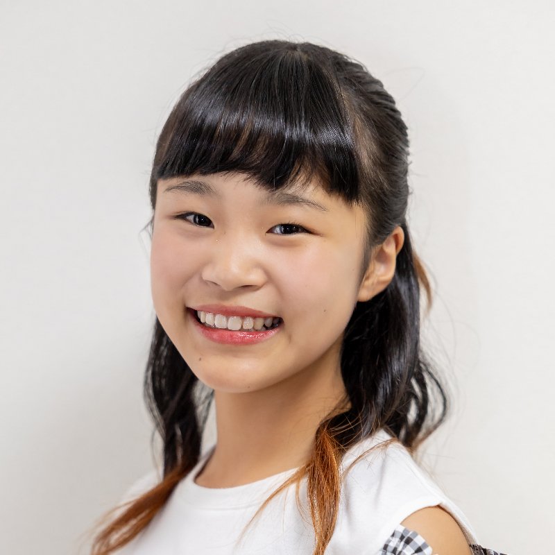 明間美依